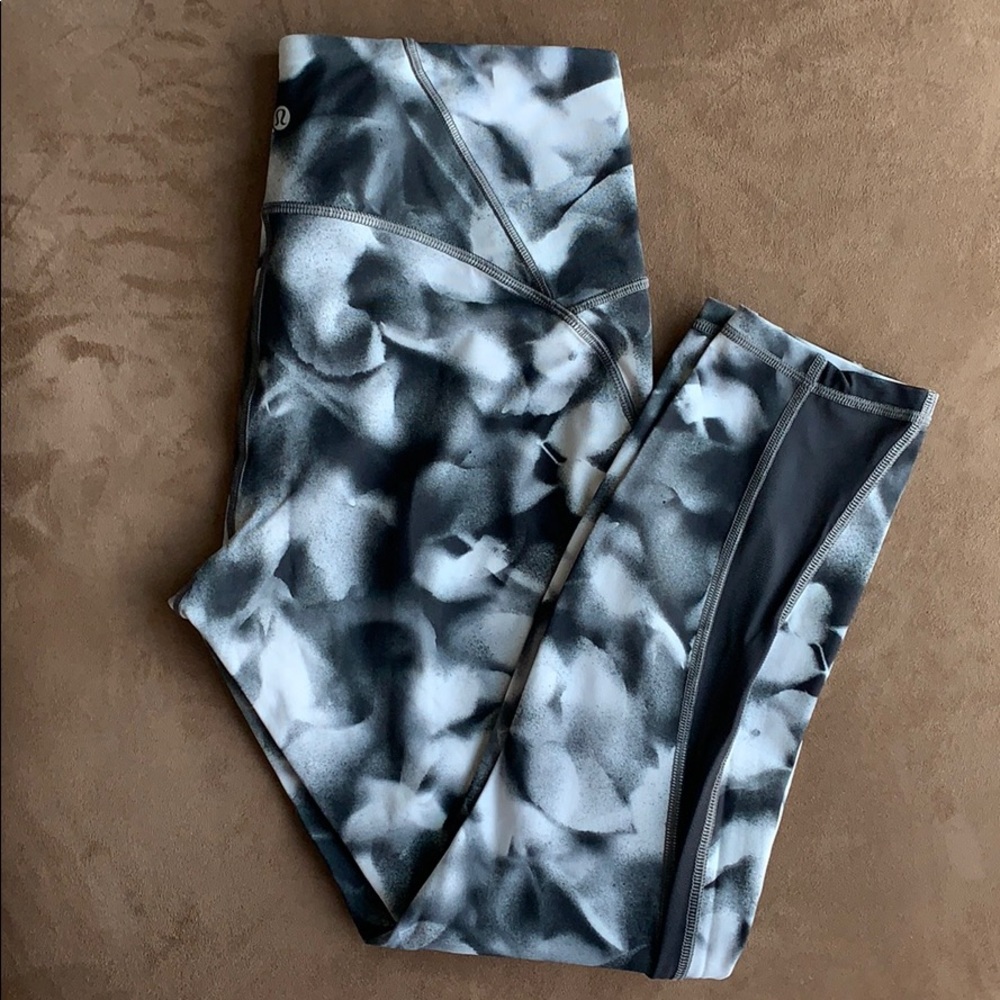 Lululemon Train Times 7/8 Legging